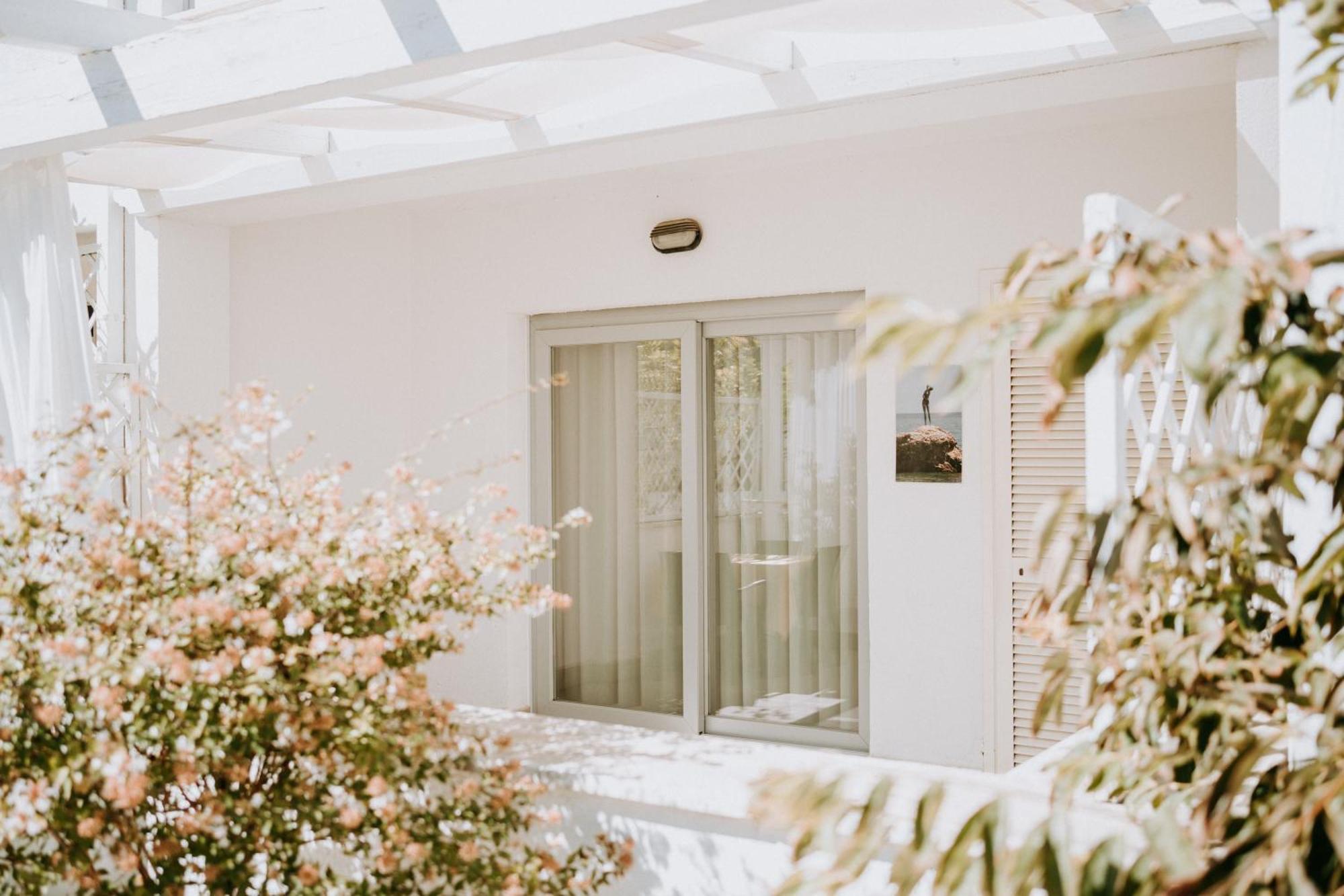 Hotel Holiday Vasto Exterior foto